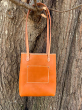 Load image into Gallery viewer, Caramel Tote ~Medium